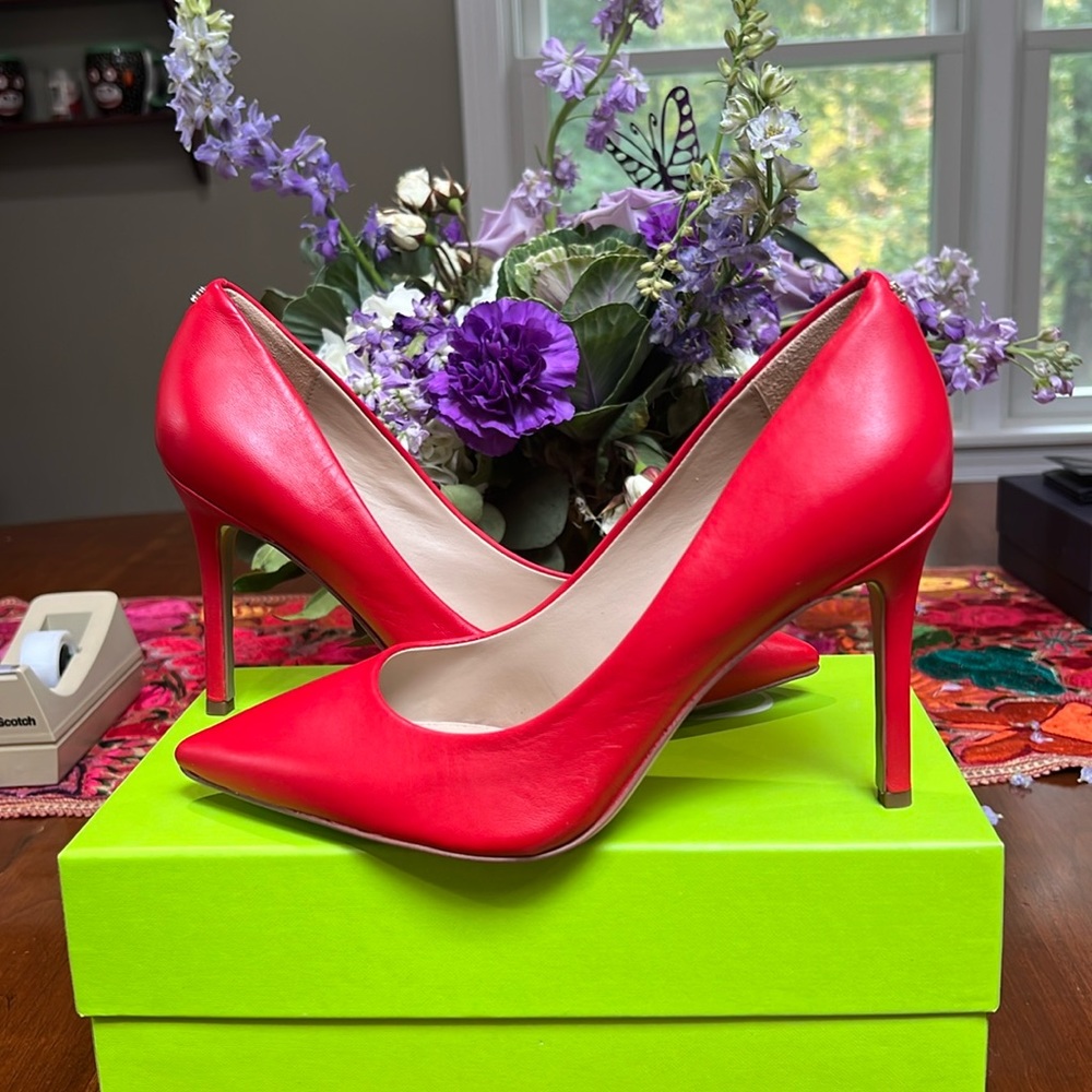 Red Sam Edelman heels. Final sale.